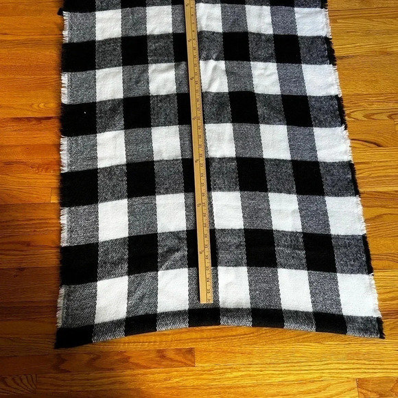 Mixit Accessories - Classic Buffalo check plaid wrap